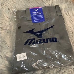 Women’s grey mizuno softball pants